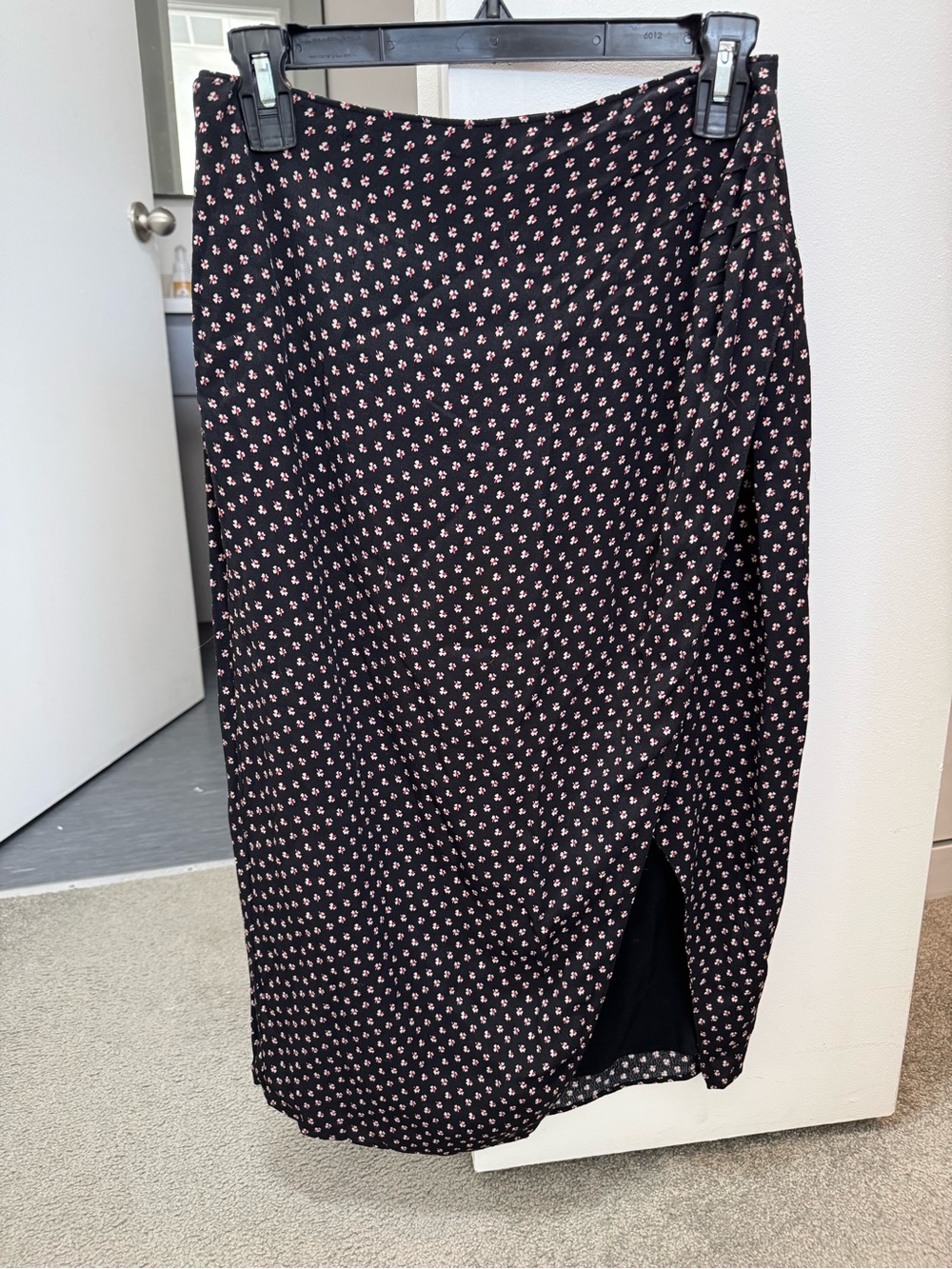 Abercrombie & Fitch Black Midi Skirt with Pink Floral Print